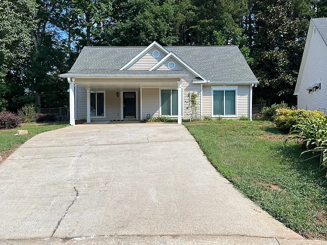 309 Clarendon Ct — Photo 1