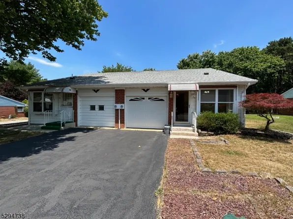 3 Musket Lane, Manchester Twp., NJ 08759