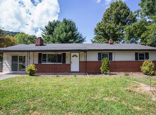217 Cedar Hill Rd, Asheville, NC 28806