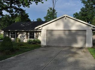 450 Clearcreek Franklin Rd, Springboro, OH 45066