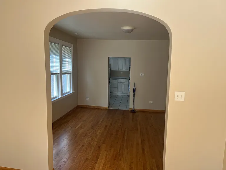3242 N Kenmore Ave #2 — Photo 9