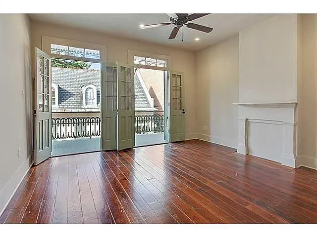 Building Photo - 713 Saint Ann St #2C