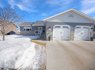 2310 18th Cir W, Williston, ND 58801