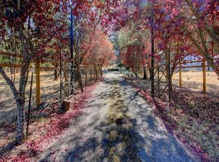 5461 W Griffin Creek Rd, Medford, OR 97501