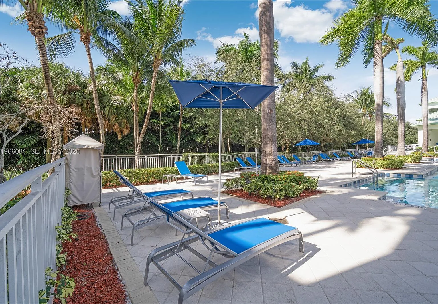 The Blue A Resort Hotel C — Photo 4
