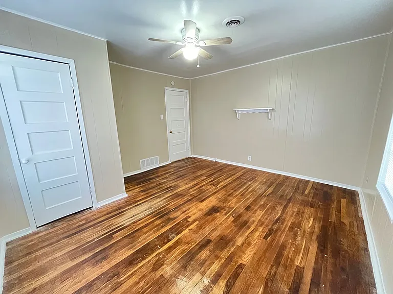 800 Audra Ln — Photo 41