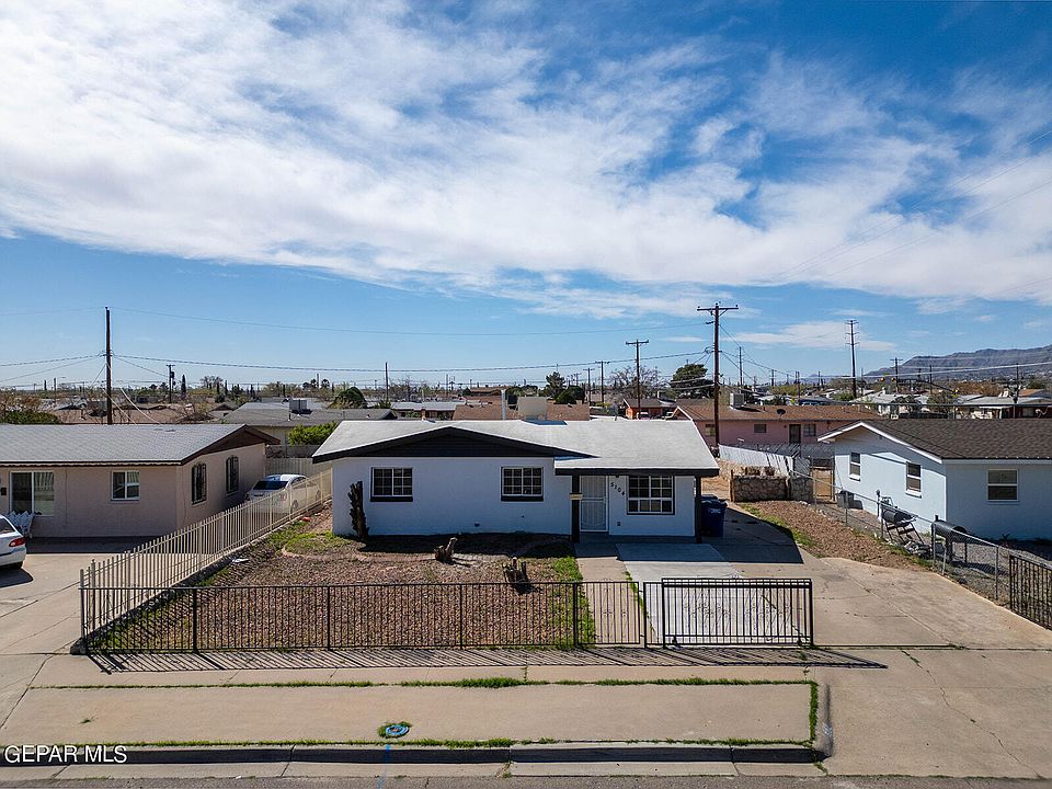 1st image of 5104 Peacock Ln