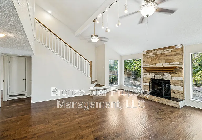 4710 Fallon Pl — Photo 5
