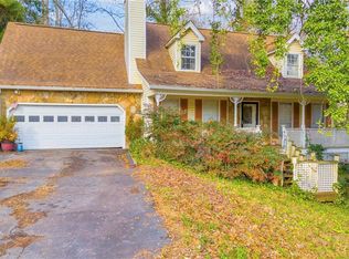 4661 Spring Ridge Dr, Flowery Branch, GA 30542