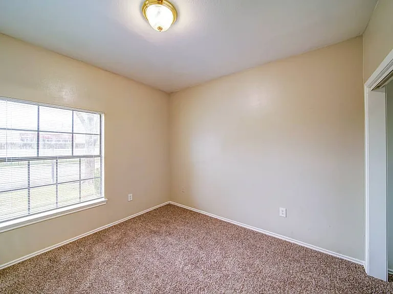Arlington Park Villas — Photo 20