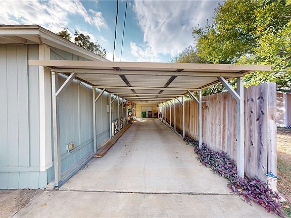 3rd image of 4405 Wren St
