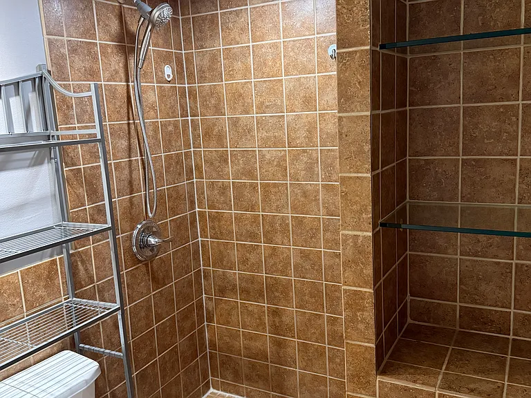 9143 S Roberts Rd — Photo 14