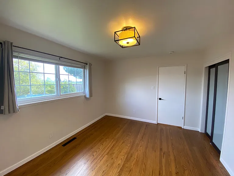 1874 Bandoni Ave — Photo 14