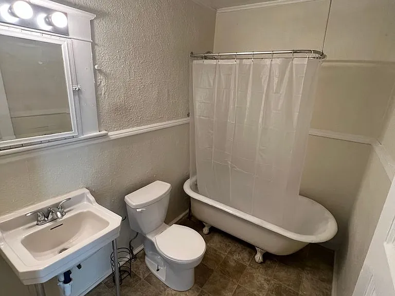 721 Poplar St — Photo 6