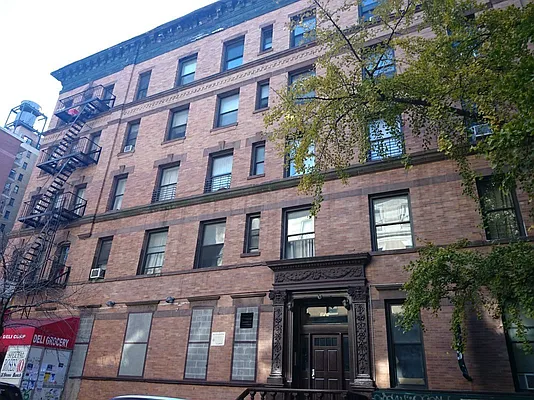 Rented by Jonis Realty | media 12
