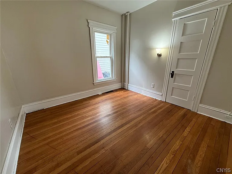 367 Furman St #1 — Photo 10