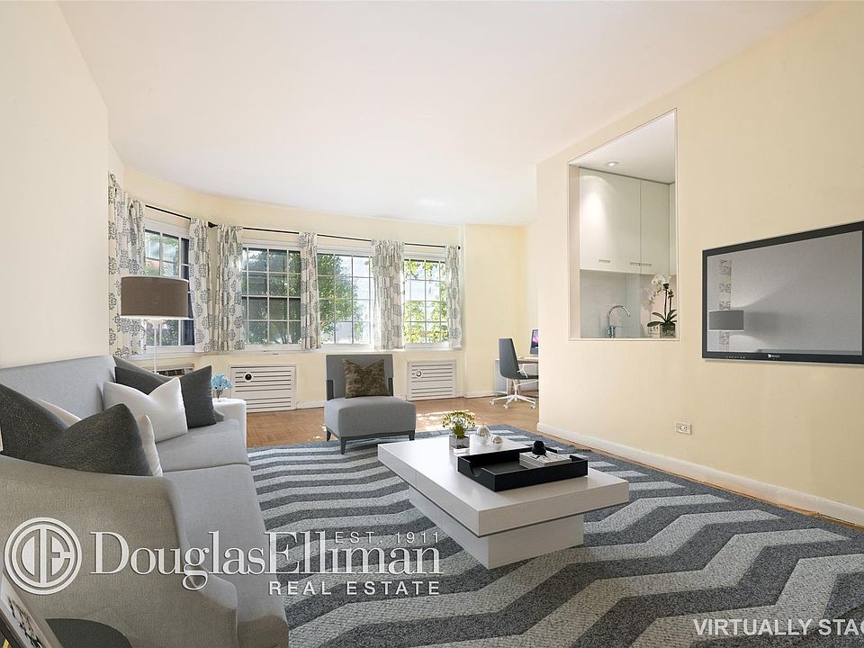1st image of 45 W 10th St