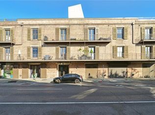 900 S Peters St APT 8, New Orleans, LA 70130
