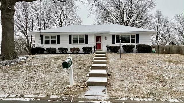 1st image of 1811 Safari Dr