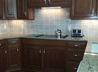 61 Cove Creek Ct, White Stone, VA 22578