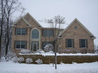 2301 King James Ave, St Charles, IL