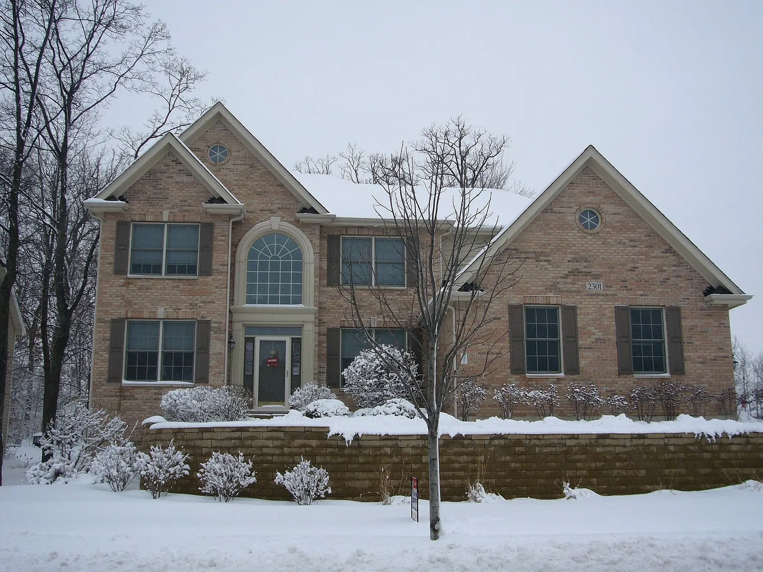 2301 King James Ave photo 1