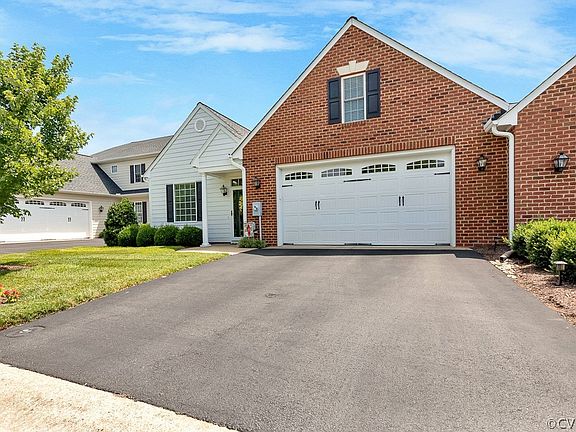 3rd image of 10076 Forrest Patch Dr