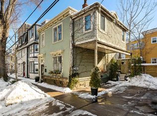 5742 Victoria Rd, Halifax, NS B3H1N2