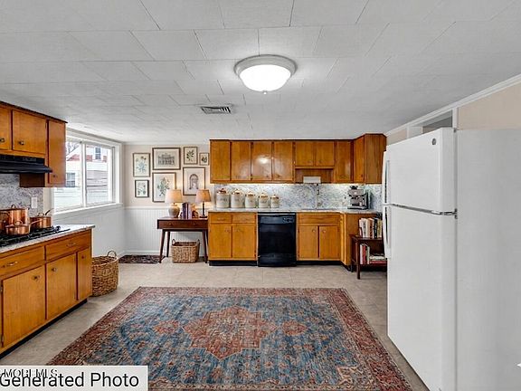 5th image of 1001 Arnold Ave