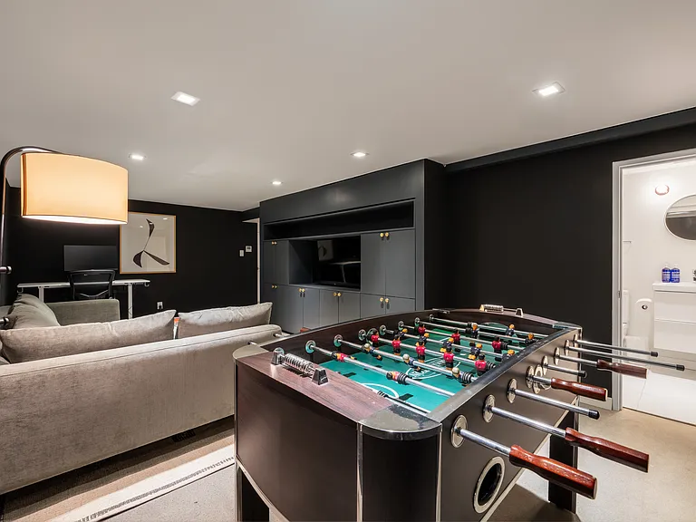 230 Bergen St #1 — Photo 41