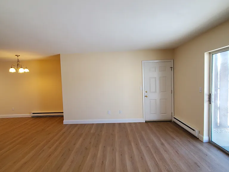 9585 Maynard Dr #2 — Photo 8