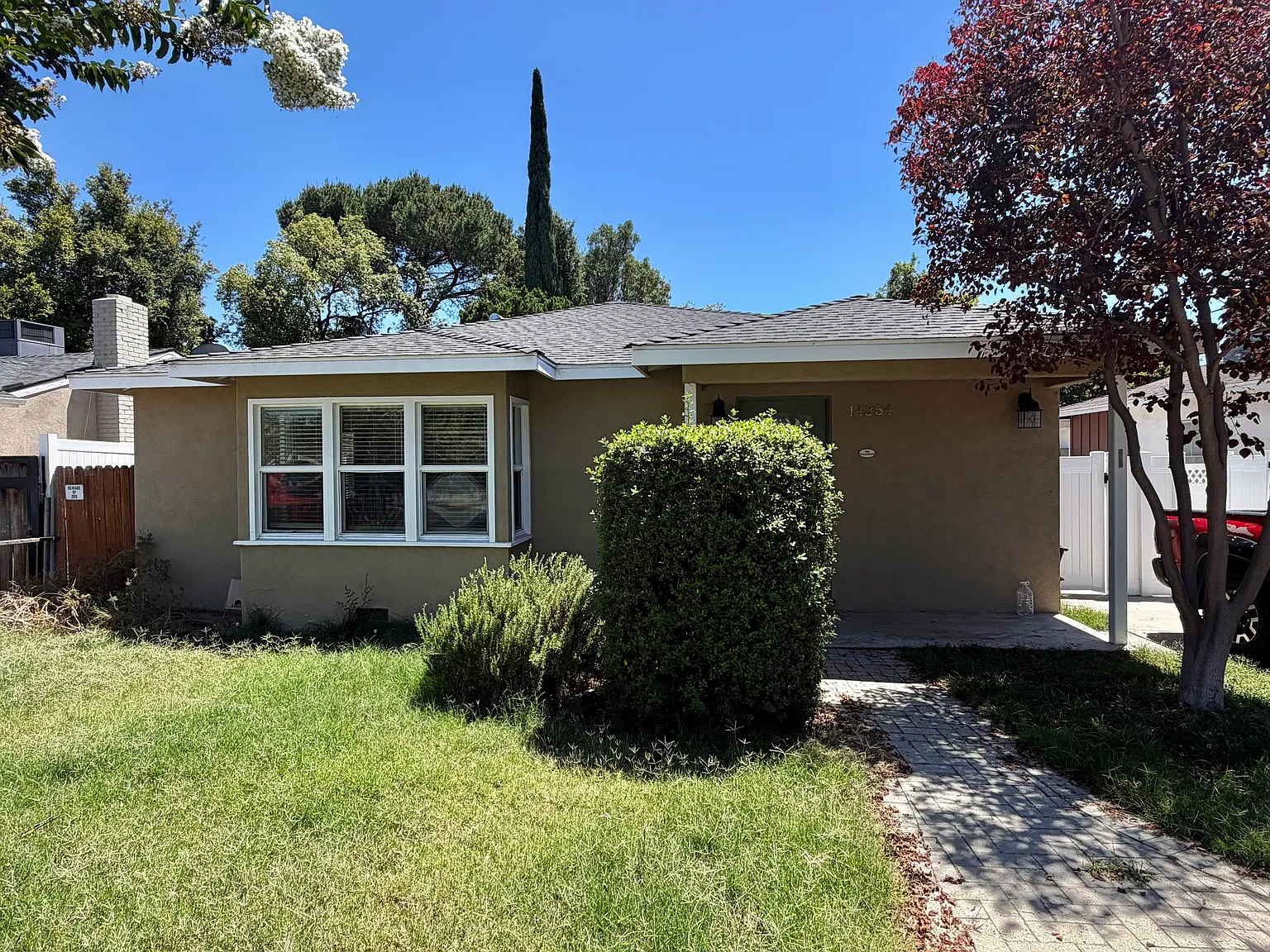 2 bed, $3,995 — Photo 2