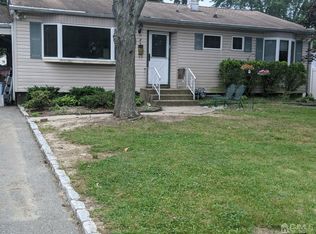 6 Avon Ter, Old Bridge, NJ 08857