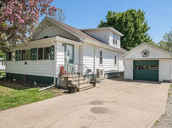 211 Pine St, Corunna, MI 48817
