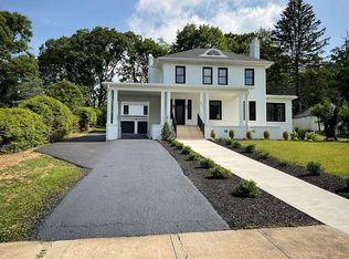 727 Heatherwood Rd, Bluefield, WV 24701