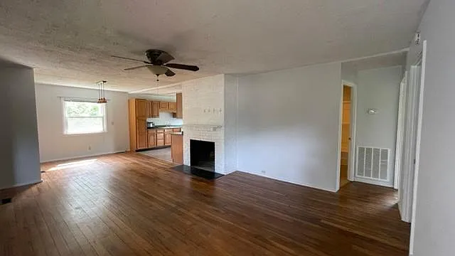 455 East Dr — Photo 4