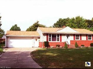 8582 Big Creek Pkwy, Strongsville, OH 44149