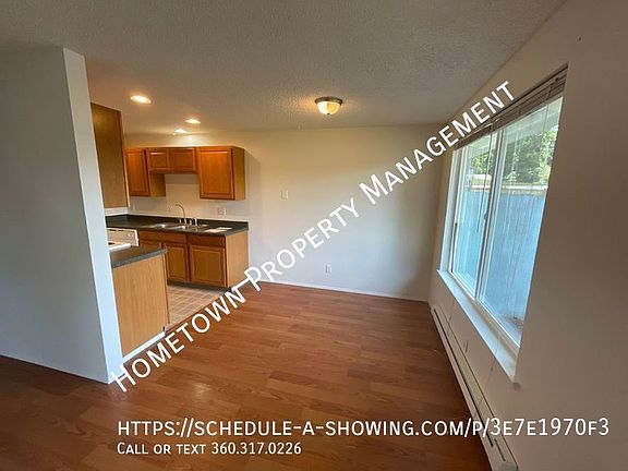3rd image of 333 Dennis St SE #333