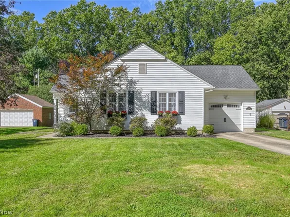 154 Birdwood Rd, Akron, OH 44313