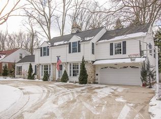 1652 Sheridan Rd, South Euclid, OH 44121