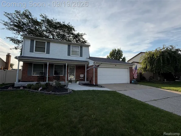 25177 Alicia St, Brownstown, MI 48134