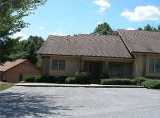 1 Tim Ln, Bella Vista, AR 72714
