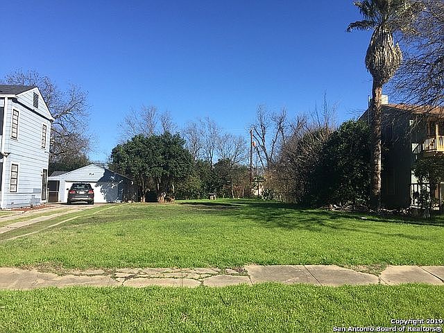 1st image of 2237 W Mistletoe Ave