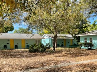 810 1st Ave NW APT 1, Largo, FL 33770