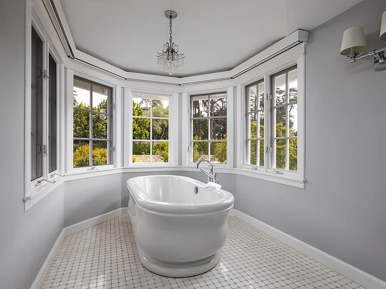 743 Woodland Dr — Photo 16