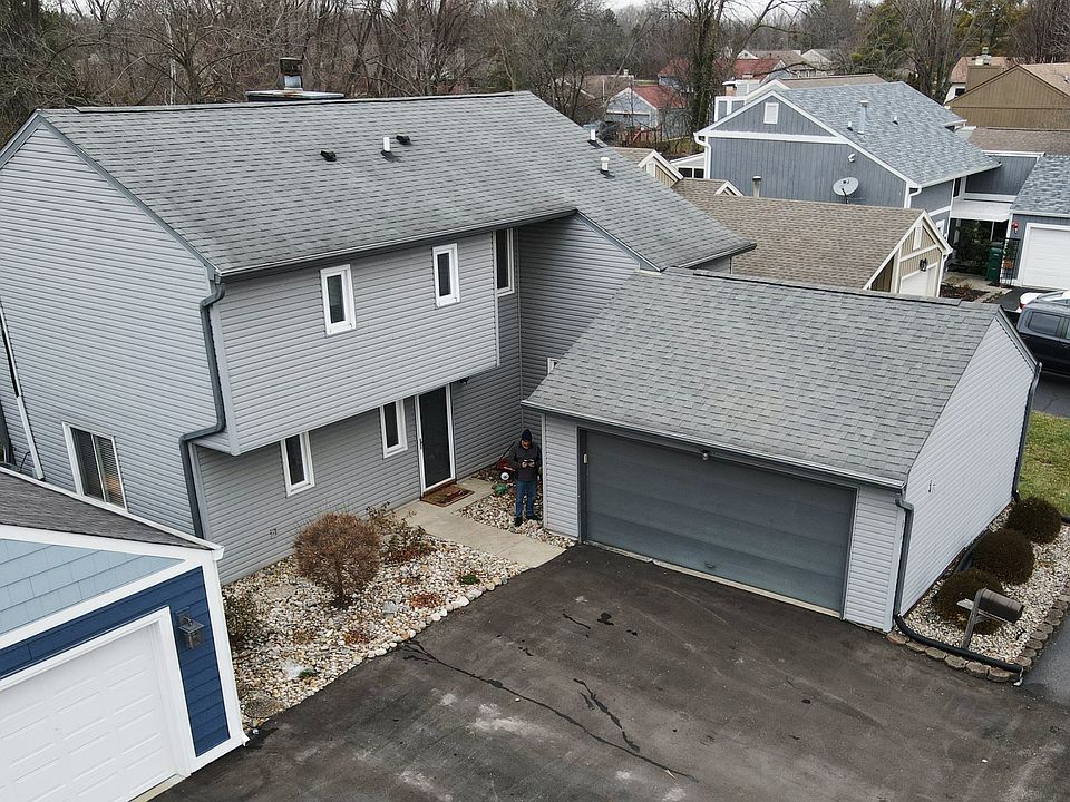 1st image of 876 Woodcross Ct