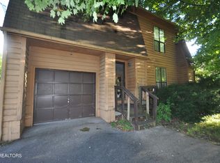 560 Ritz View Dr, Blaine, TN 37709