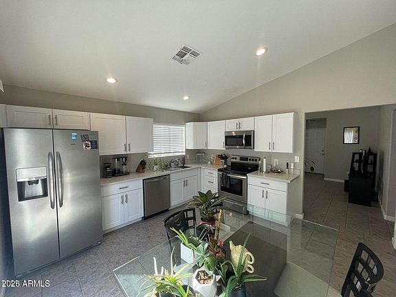 5th image of 2157 E CREST Lane