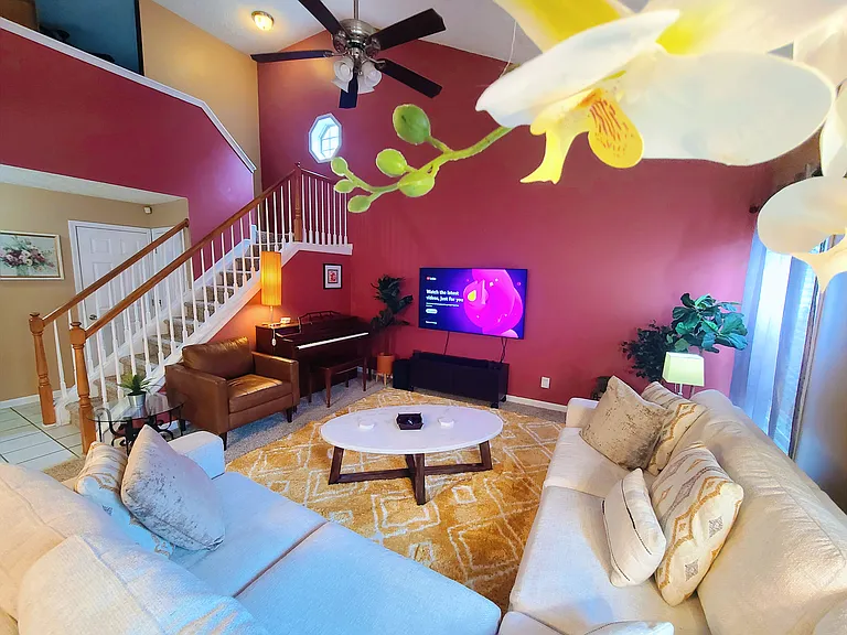 548 Rhodora Rdg — Photo 5