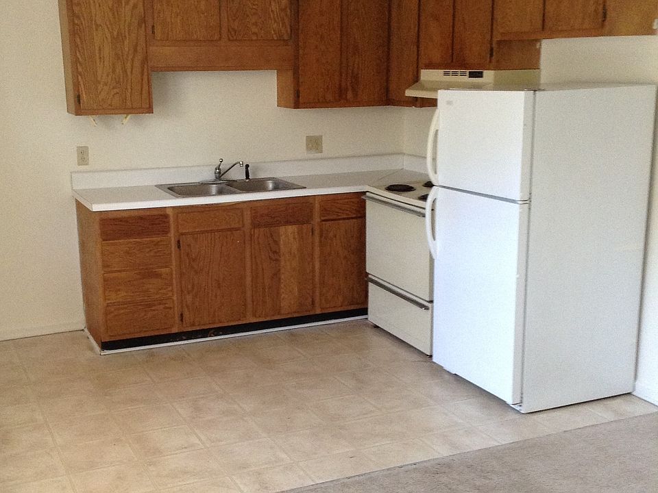 2nd image of 803 Peed Dr APT 1
